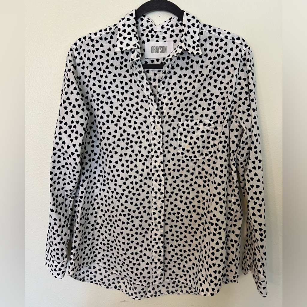 Grayson Button W/ Heart Pattern